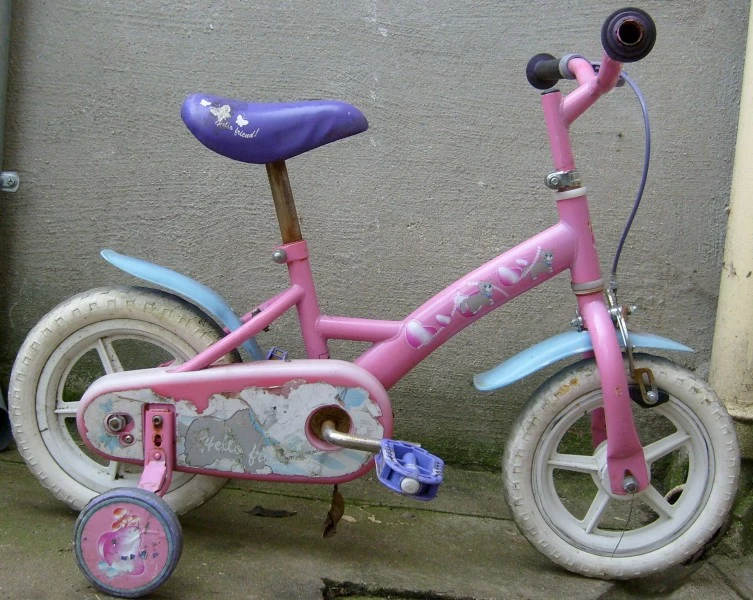 Velo Fille 2 4 Ans Hello Friend