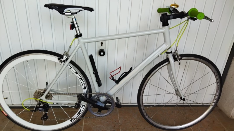 Beau Velo De Ville Ou Promenade....leger